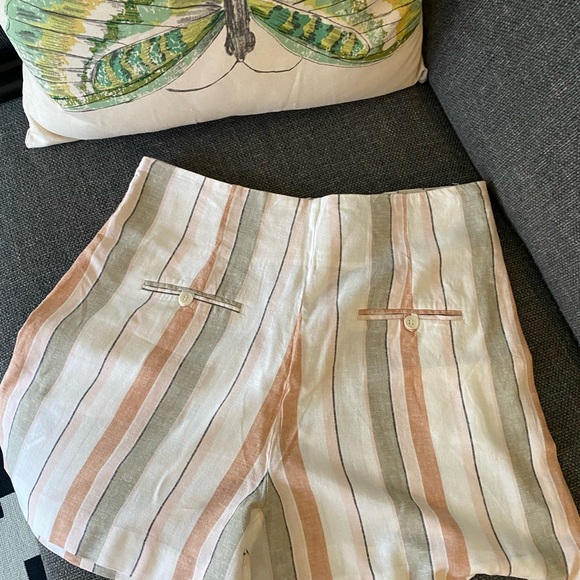 Beautiful high waisted linen shorts - Picture 2 of 9